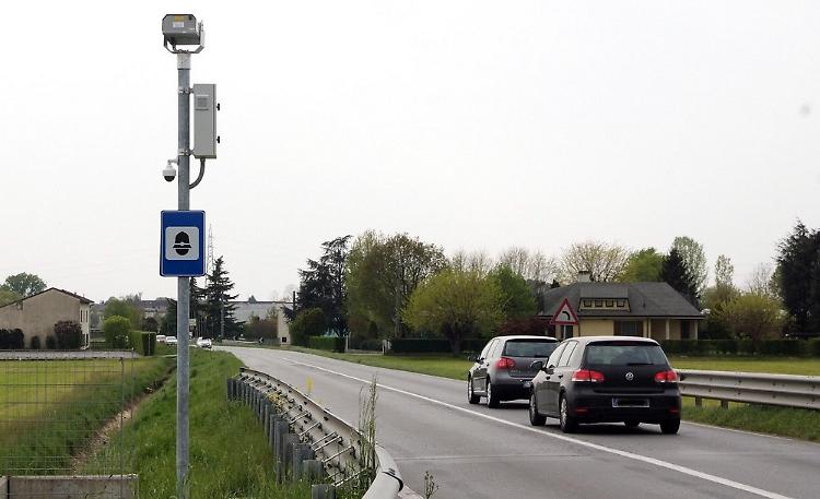 Autovelox fisso sulla Melotta, cento multe al giorno