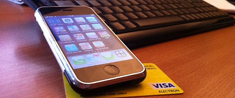 SMARTPHONE CARTA DI CREDITO