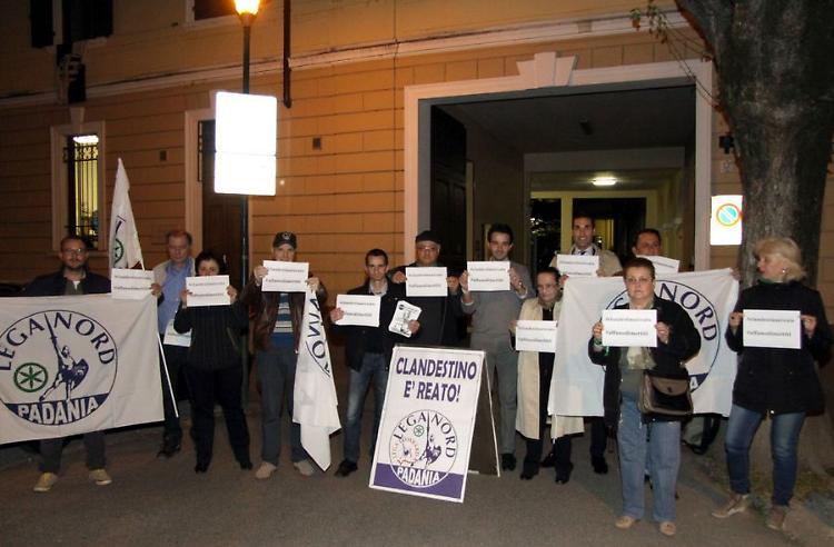 Mozione della Lega, basta accogliere 'profughi clandestini'