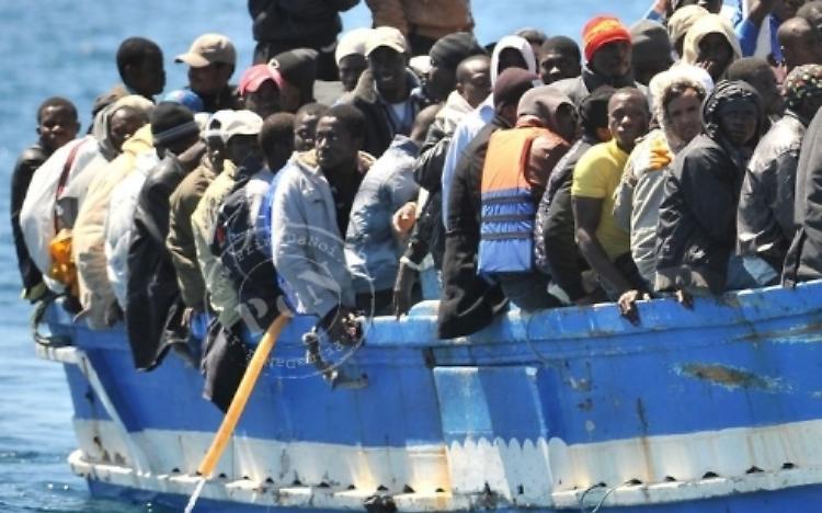 Migranti: a Lampedusa sette sbarchi in 24 ore