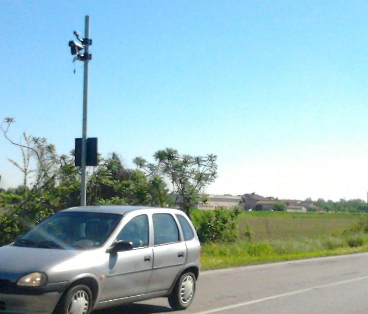 Autovelox di Buzzoletto, multata 18 volte: 'Clemenza'