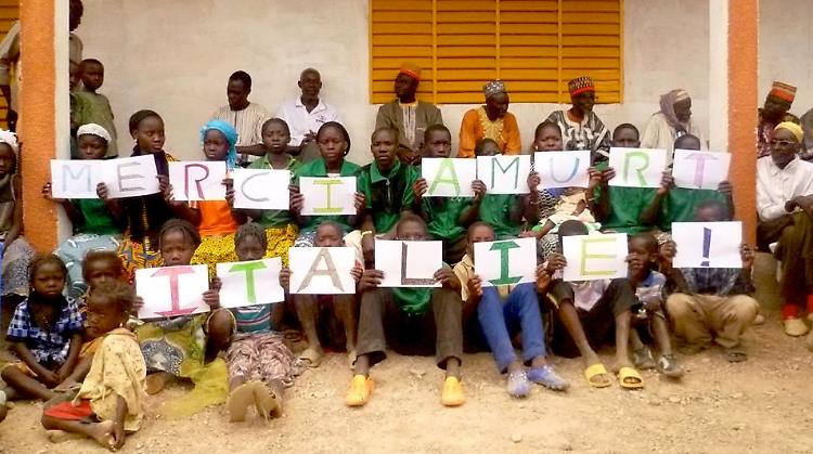 Amurt esporta solidarietà