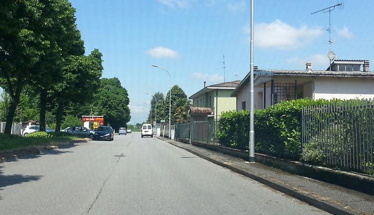 Casa a soqquadro e danni per un paio di orecchini