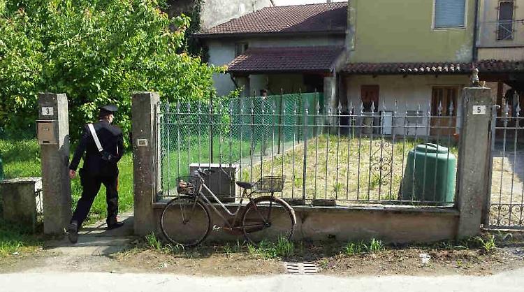 Un 74enne trovato morto in casa