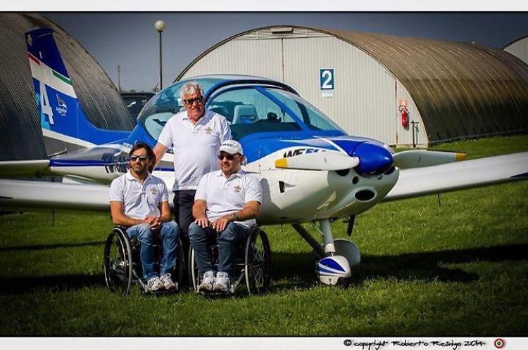 L'astronauta Cristoforetti e il WeFly! Team insieme per i disabili