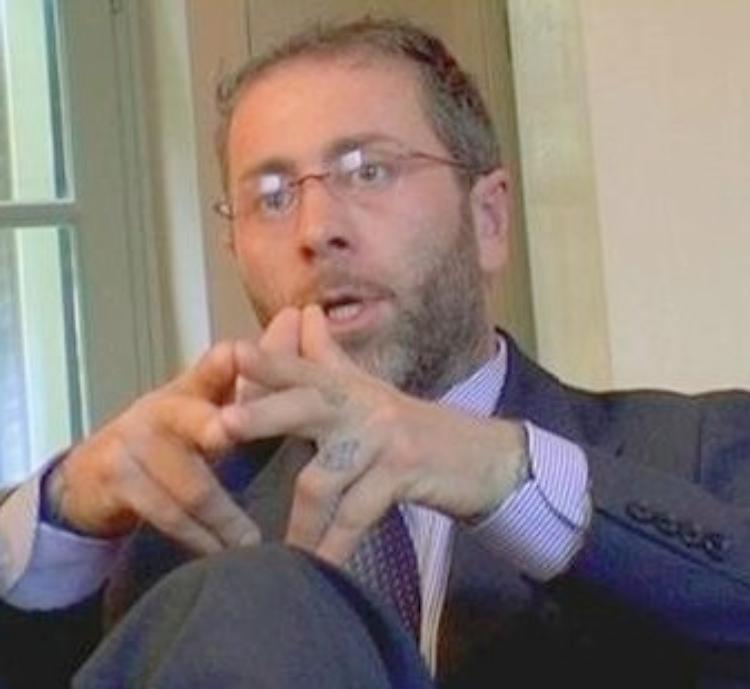 Lo scrittore casalese Boles incontra gli studenti pugliesi