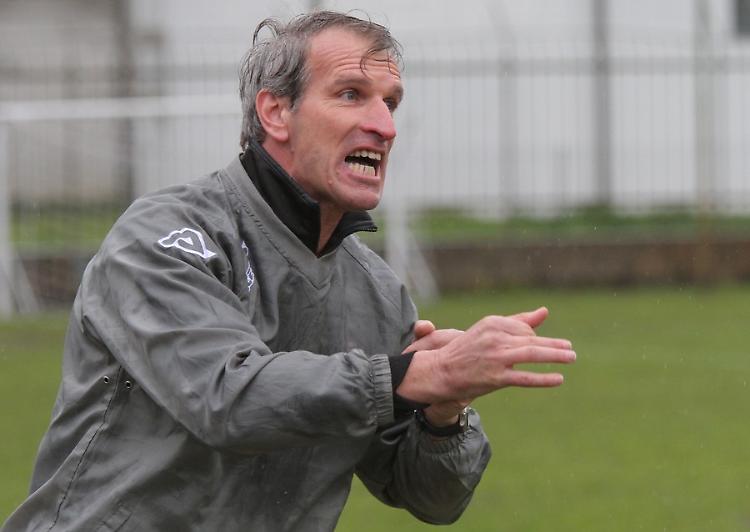 Cremonese, il nuovo allenatore è Mario Montorfano