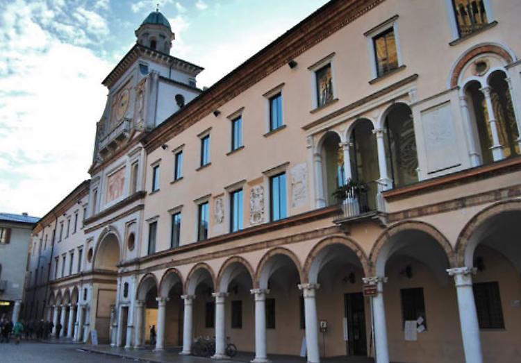 Crema con Cremona o con Milano?