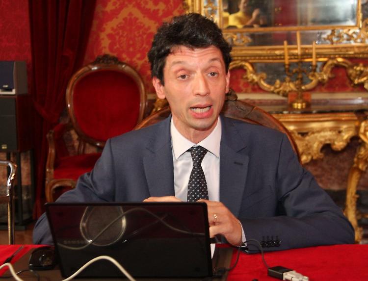 Il sindaco di Cremona Gianluca Galimberti
