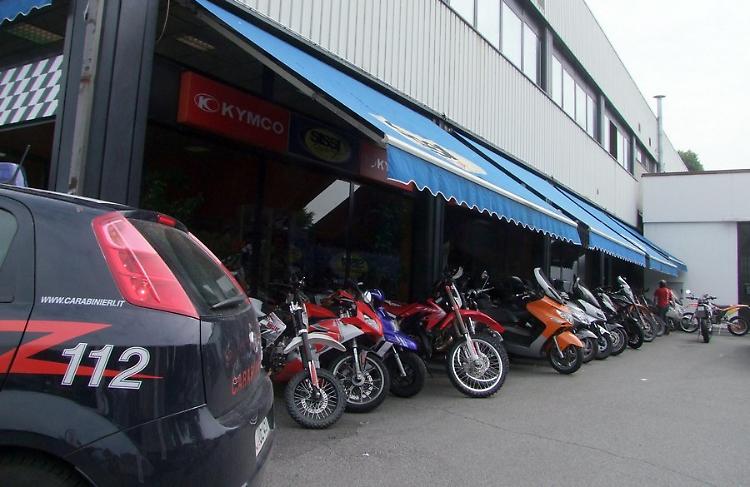 Ladri da 'Sissi srl', ma il colpo non riesce