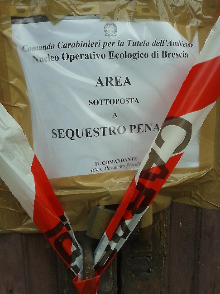 Rischio crolli e presenza di amianto, stabile sotto sequestro