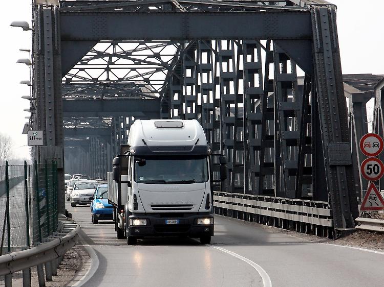 Il ponte di Po