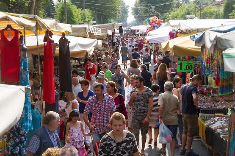 Fiera di San Pietro, domenica 29 giugno bancarelle in viale Po