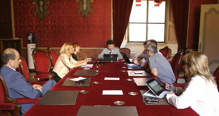 Ponte chiuso ai camion, si studiano agevolazioni per gli autotrasportatori