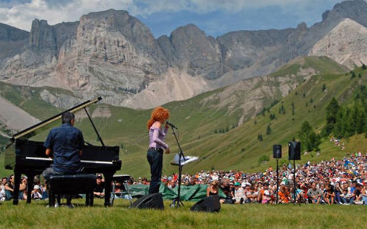 ''I suoni delle Dolomiti'' Il Festival di musica in quota tra le montagne del Trentino