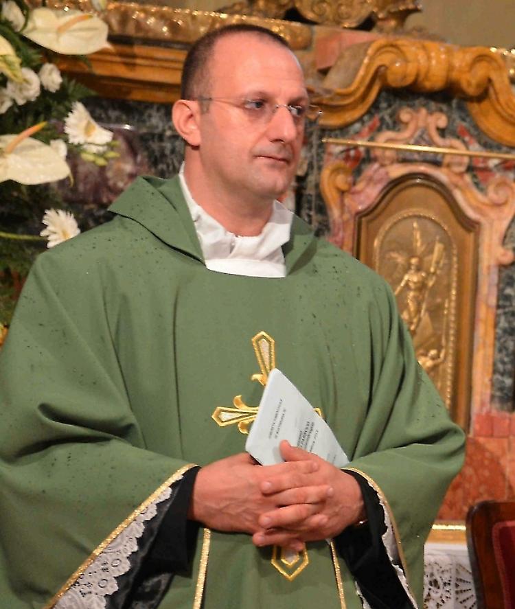 Parrocchia multimediale con radio e video
