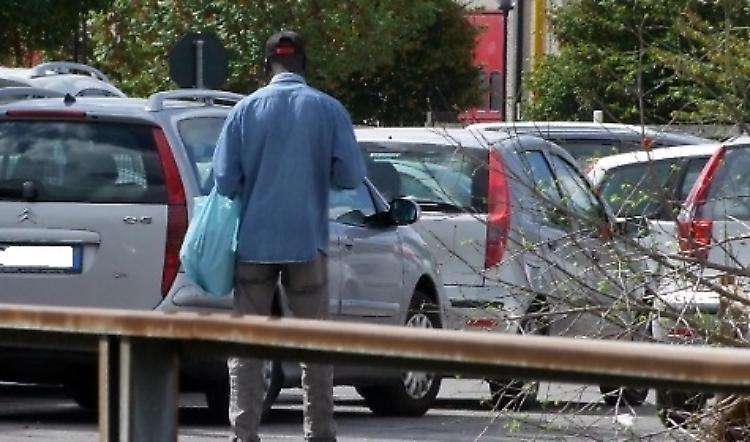 Collaboratrice della Provincia aggredita da cinque senegalesi