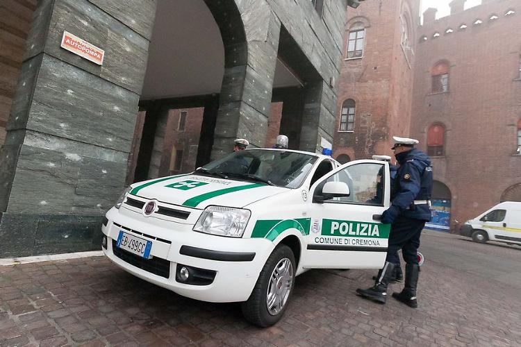 Furti su auto, denunciato 48enne campano