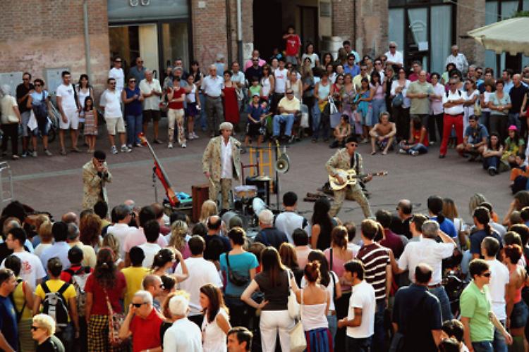 ''Ferrara Buskers Festival'': rassegna internazionale di musica di strada