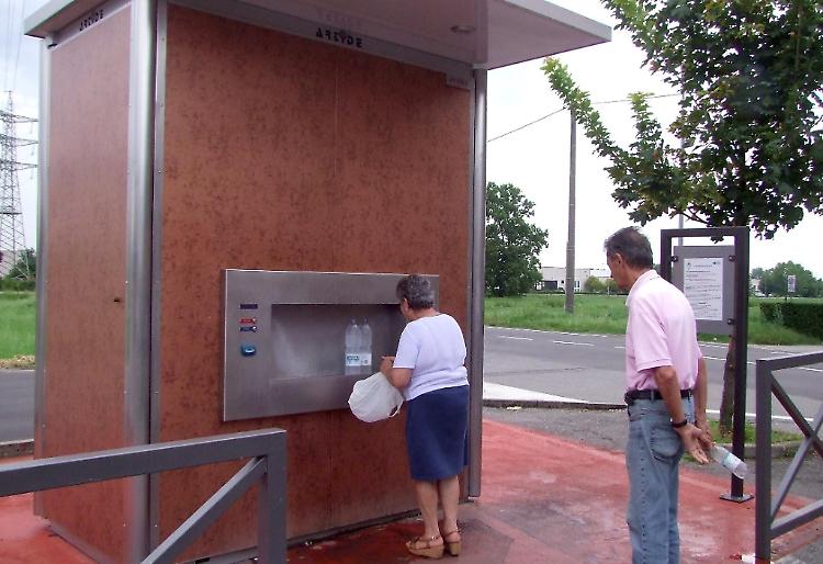 «Case dell’acqua, una presa in giro»