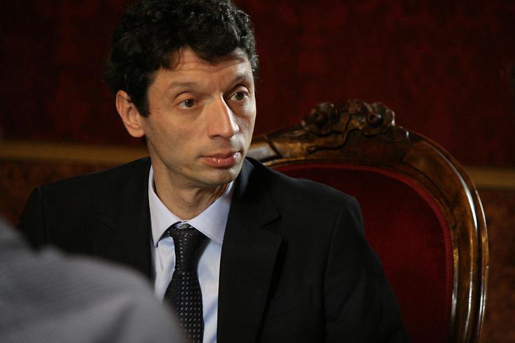 Galimberti scrive a Maroni: 'La Regione cambi i treni diesel'