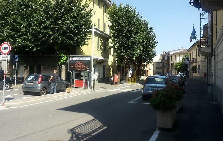A spasso col cane senza kit, due persone multate di 100 euro