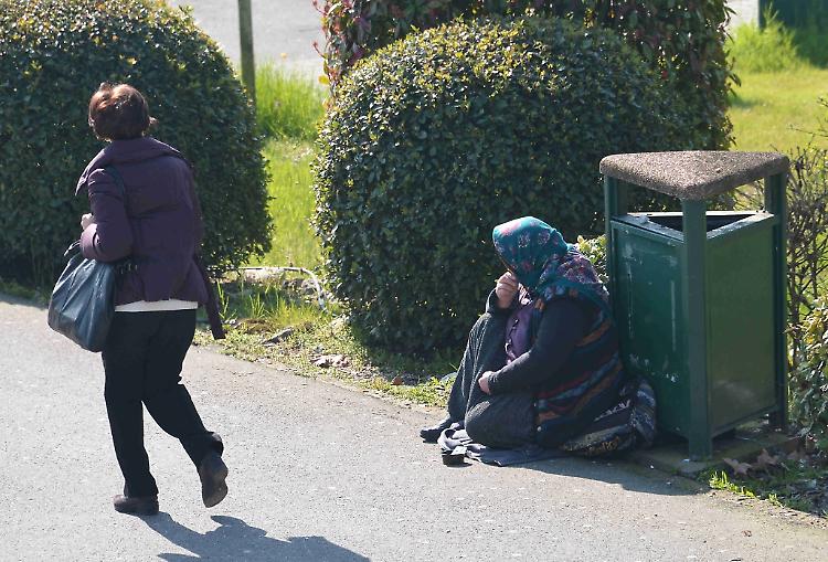 Da lunedì 15 mendicanti 'al bando'