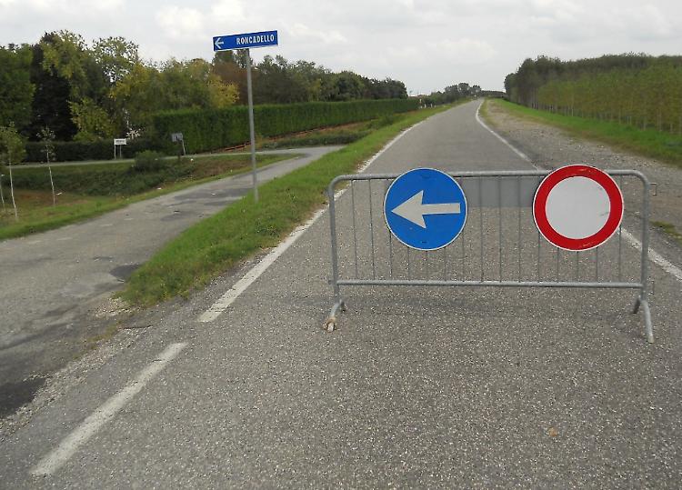 L'argine di Roncadello vietato ai mezzi pesanti