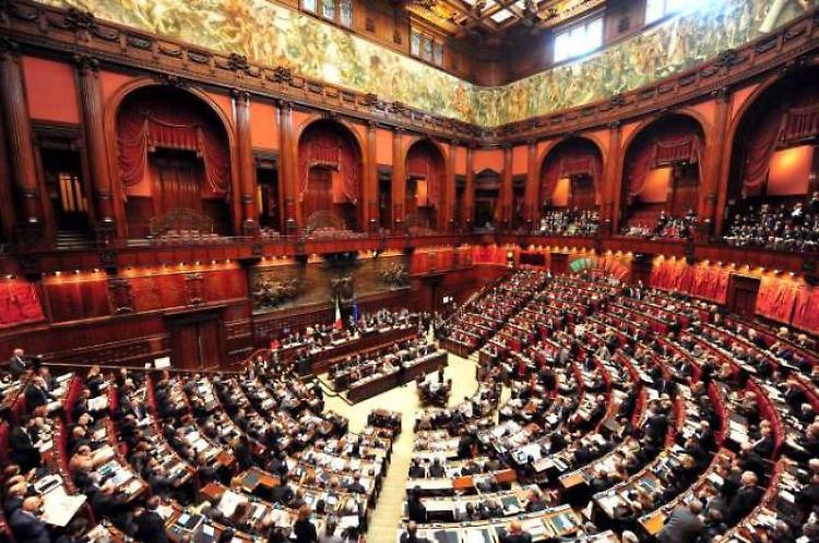 Crisi, Fico: "Camera non è indifferente"