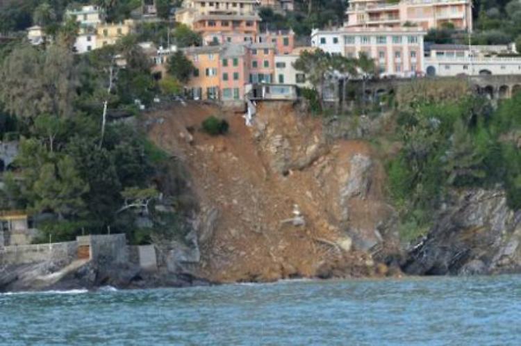 Nuovi sfollati per il rischio frana