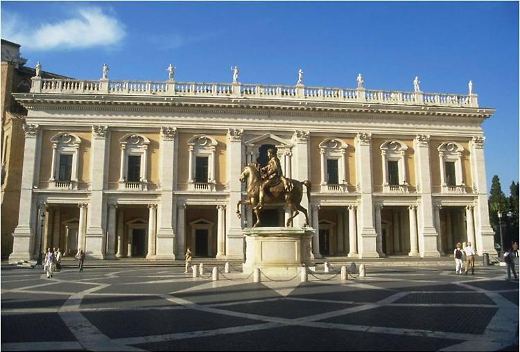 Il Campidoglio trascrive prime nozze gay