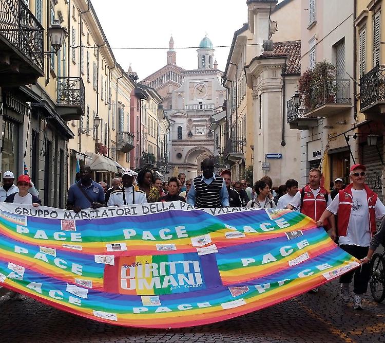 Lite sulla bandiera della pace