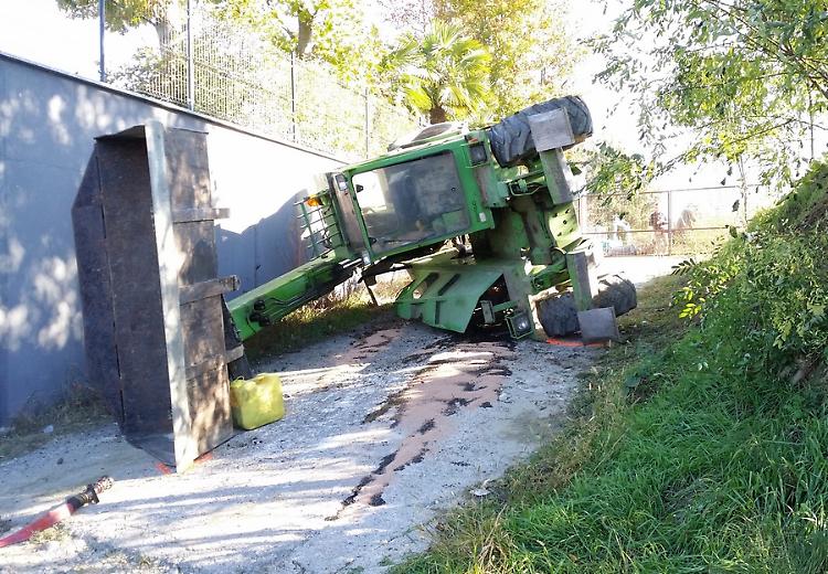 Travolto da una ruspa, gravissimo giardiniere 40enne