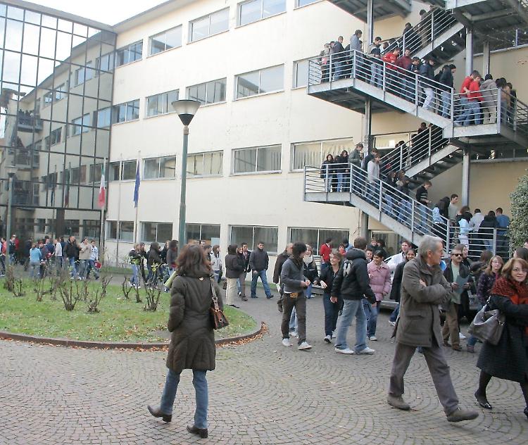 Il Beltrami 'cancellato': i ragionieri non ci stanno
