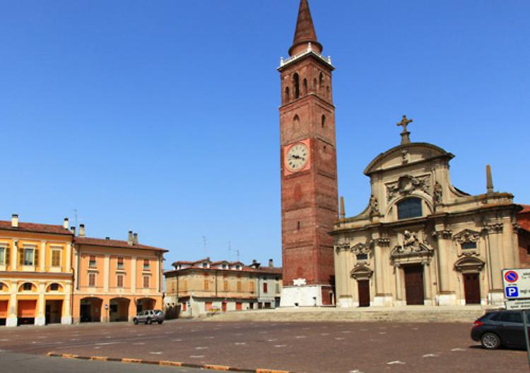 Casalbuttano - piazza Libertà