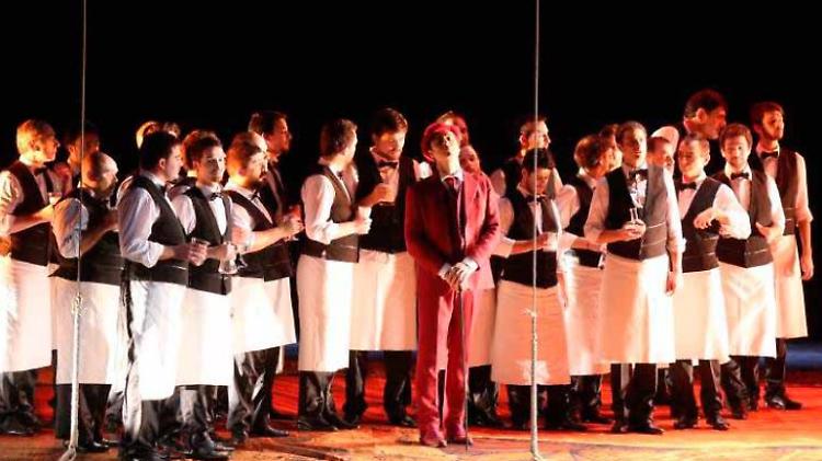 Pene d’amore fin de siècle. Piacciono ‘Les Contes d’Hoffmann’ di Offenbach