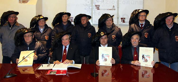 Bersaglieri, 30 anni in un libro
