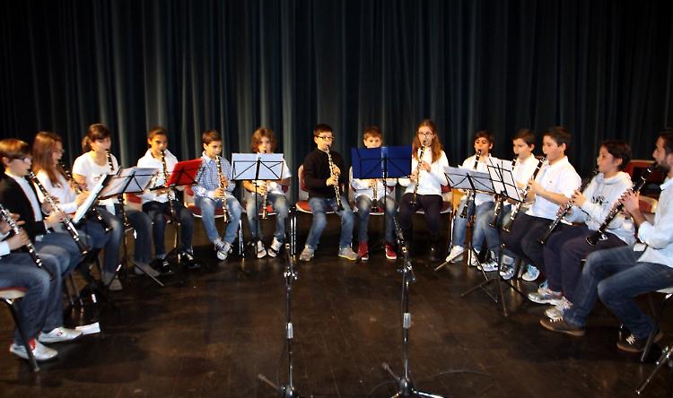 Il Natale felice della media Vida, musica e premi