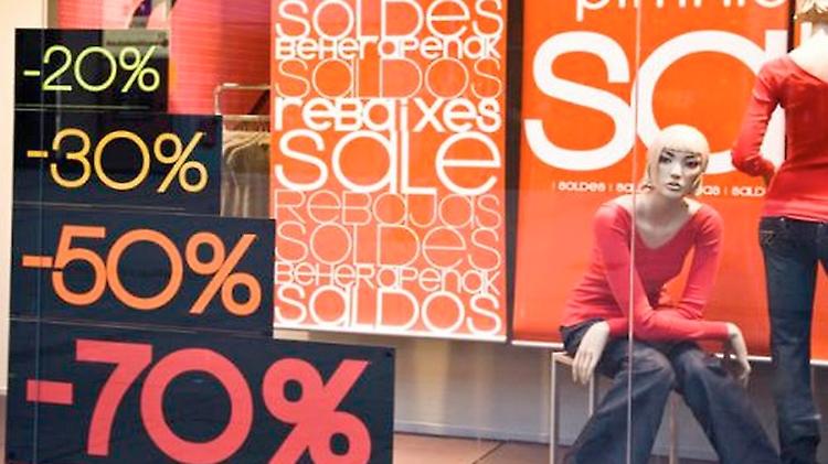 Saldi in arrivo da sabato 2 luglio: ecco le regole per gli sconti