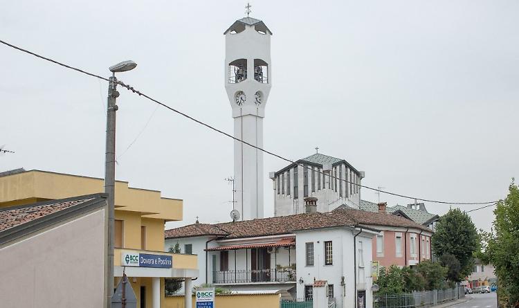 Il campanile di Dovera tra i 60 peggiori panorami lombardi