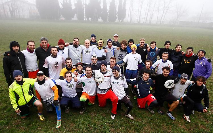 Lo spettacolo dei 'dischi volanti'