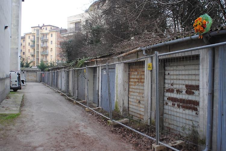 Amianto, garage di via Giuseppina posti sotto sequestro