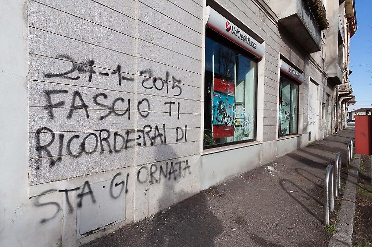 La rabbia e le polemiche  il giorno dopo la devastazione