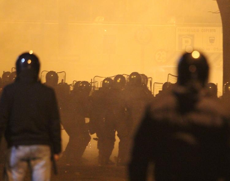 Danni superiori al mezzo milione di euro
L'indagine coinvolge una decina di questure 