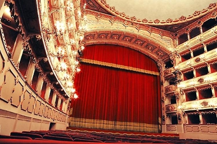 Diritto di critica, vota l'autore della recensione migliore