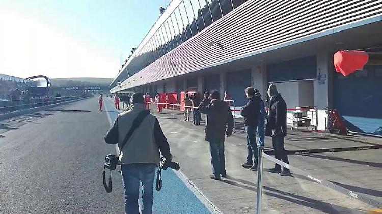 Jerez, i primi metri in Ferrari di Vettel