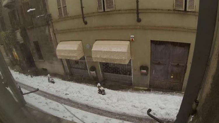 Parma, la grande nevicata in 40 secondi