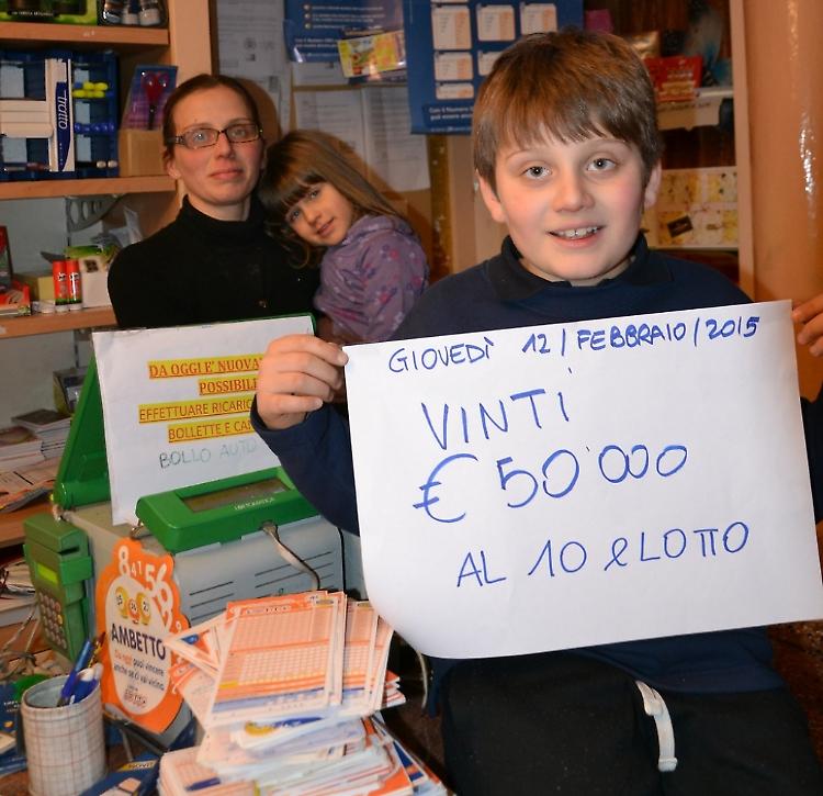 Gioca 10 euro e ne vince 53mila