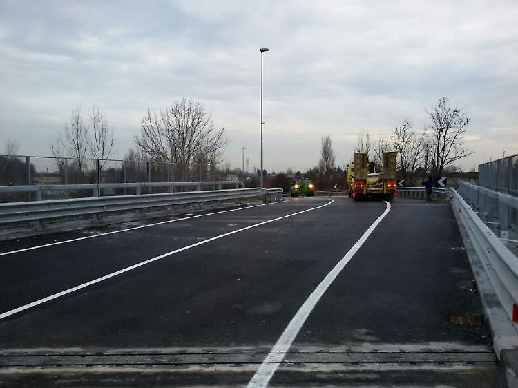 San Michele, riaperto il ponte