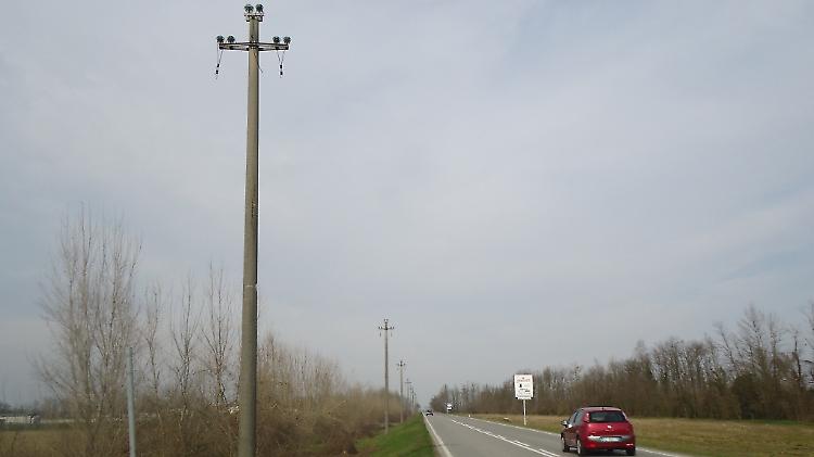 Rubati chilometri di cavi, black out danni e disagi